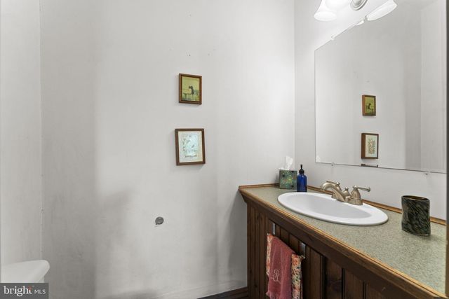 9039 EASTON RD, Ottsville, PA 18942