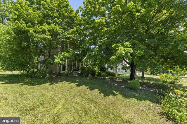 9039 EASTON RD, Ottsville, PA 18942
