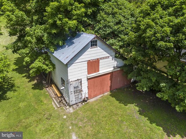 9039 EASTON RD, Ottsville, PA 18942