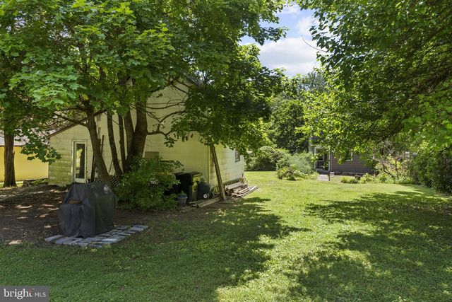 9039 EASTON RD, Ottsville, PA 18942