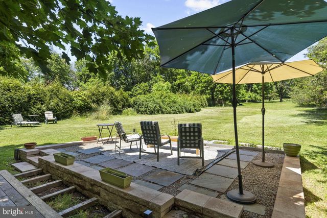 9039 EASTON RD, Ottsville, PA 18942