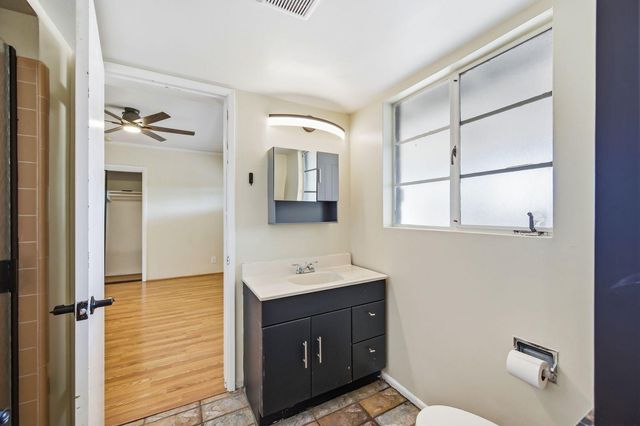 2421 W Anderson Avenue, Phoenix, AZ 85023