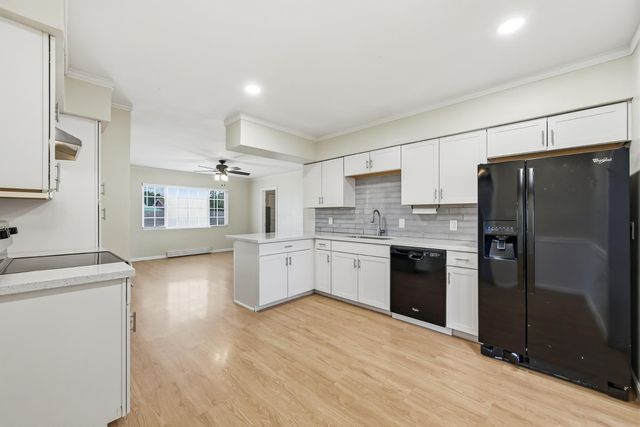 2421 W Anderson Avenue, Phoenix, AZ 85023