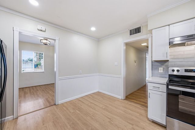 2421 W Anderson Avenue, Phoenix, AZ 85023