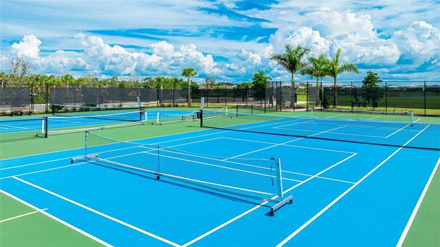 8232 SUMMER NIGHT ROAD, Sarasota, FL 34241