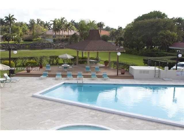 7703 Camino Real A106, Miami, FL 33143