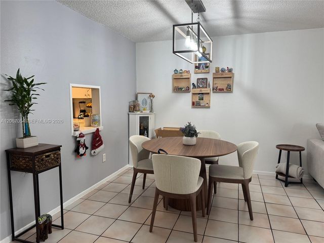 7703 Camino Real A106, Miami, FL 33143
