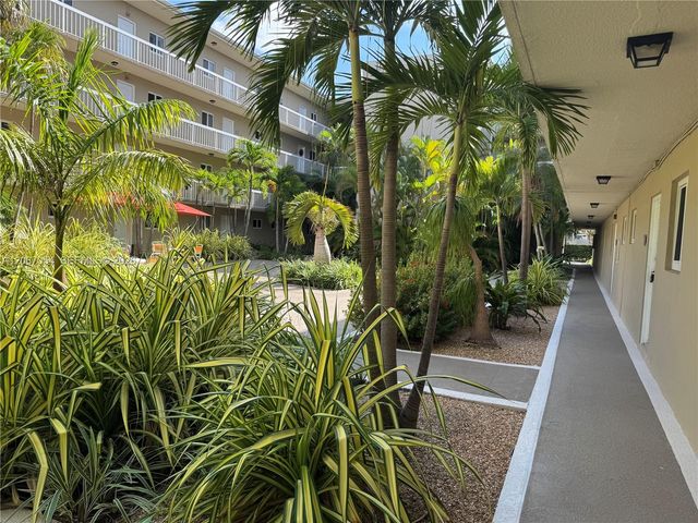 7703 Camino Real A106, Miami, FL 33143