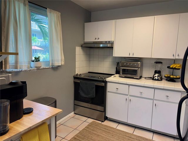 7703 Camino Real A106, Miami, FL 33143
