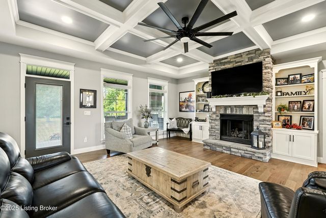132 Laurel Dr, Bardstown, KY 40004