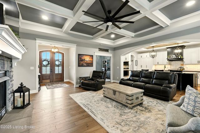 132 Laurel Dr, Bardstown, KY 40004