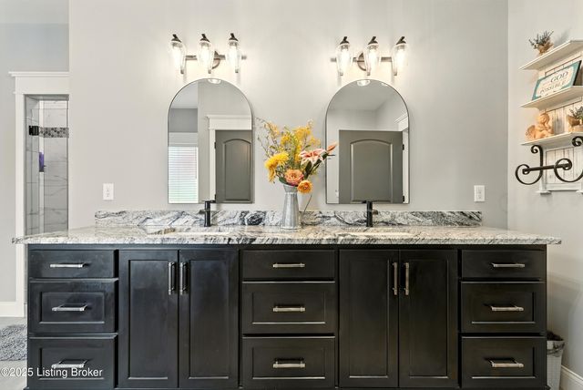 132 Laurel Dr, Bardstown, KY 40004