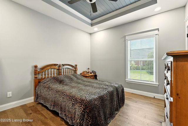 132 Laurel Dr, Bardstown, KY 40004