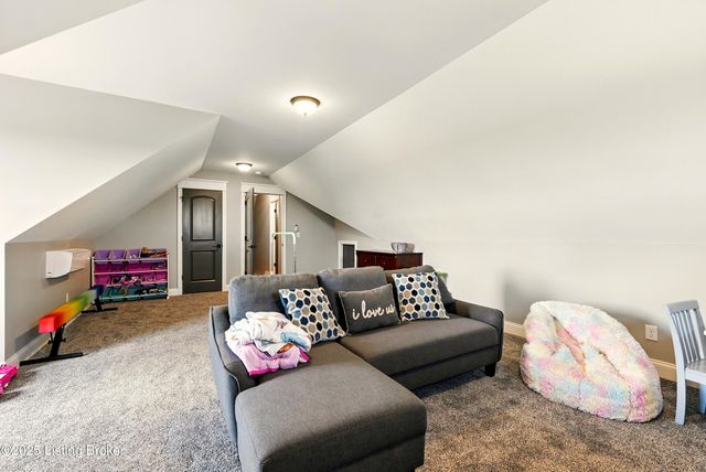 132 Laurel Dr, Bardstown, KY 40004