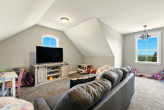 132 Laurel Dr, Bardstown, KY 40004