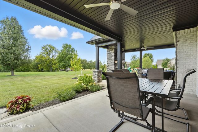 132 Laurel Dr, Bardstown, KY 40004
