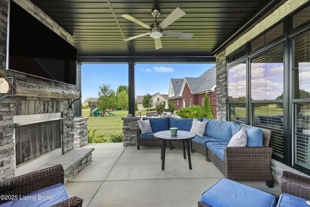 132 Laurel Dr, Bardstown, KY 40004