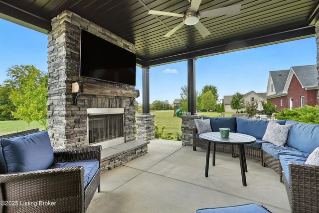 132 Laurel Dr, Bardstown, KY 40004