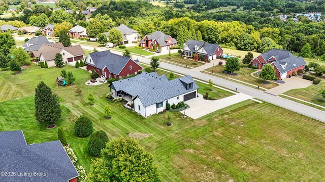 132 Laurel Dr, Bardstown, KY 40004