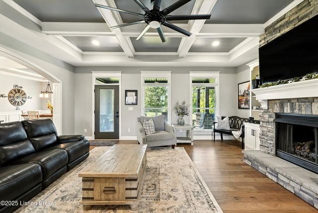 132 Laurel Dr, Bardstown, KY 40004