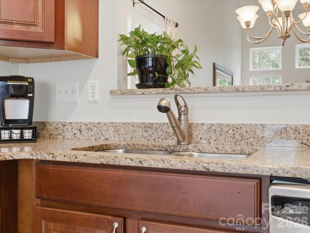 3208 Park South Station Boulevard, Charlotte, NC 28210