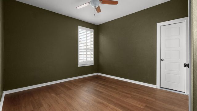 595 Dayridge DR, Dripping Springs, TX 78620