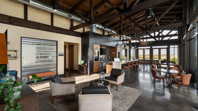 595 Dayridge DR, Dripping Springs, TX 78620