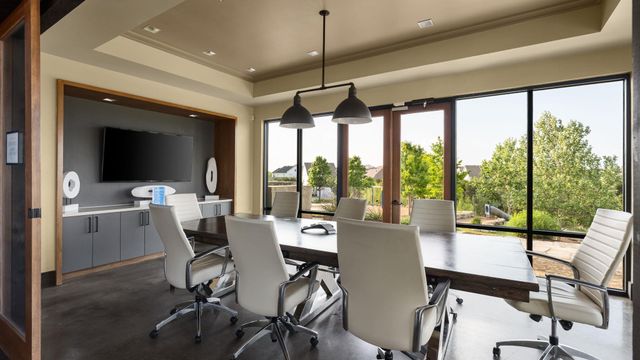 595 Dayridge DR, Dripping Springs, TX 78620