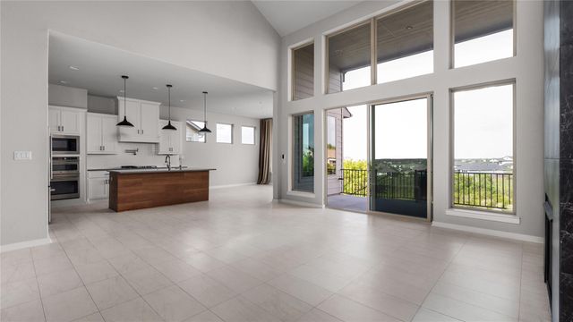 595 Dayridge DR, Dripping Springs, TX 78620