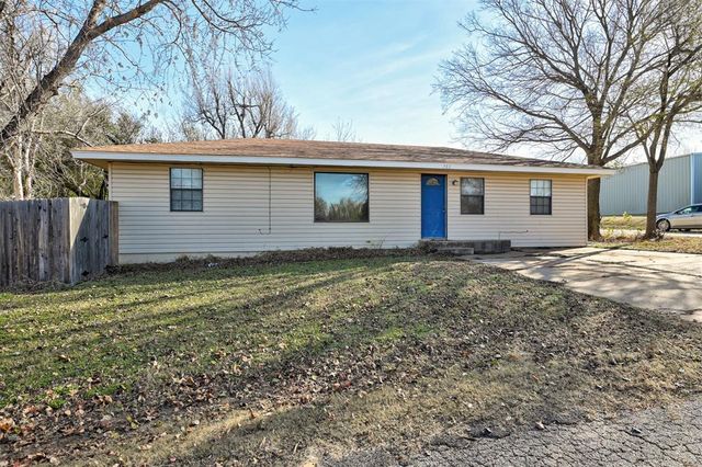 702 N 17th Street, Guthrie, OK 73044