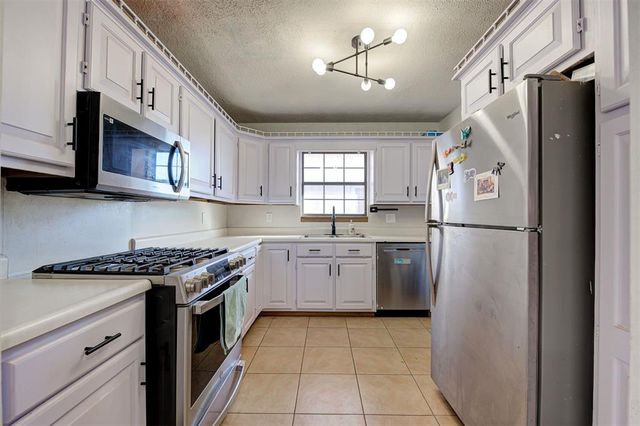 702 N 17th Street, Guthrie, OK 73044