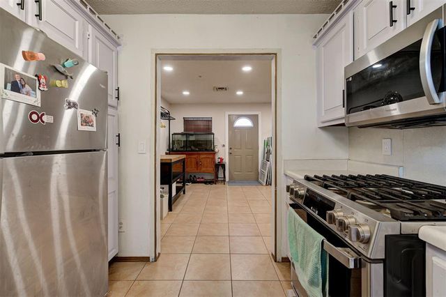 702 N 17th Street, Guthrie, OK 73044