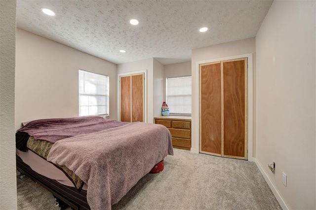 702 N 17th Street, Guthrie, OK 73044