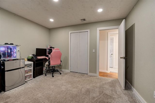 702 N 17th Street, Guthrie, OK 73044