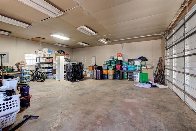 702 N 17th Street, Guthrie, OK 73044