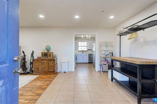 702 N 17th Street, Guthrie, OK 73044