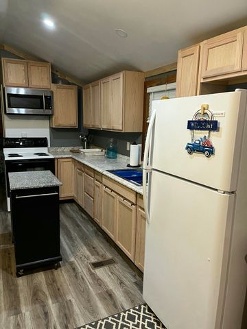 209 Brandy Lane, Stanton, KY 40380