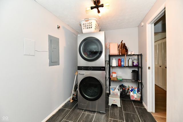 7613 Dawnwood Court, Indianapolis, IN 46227