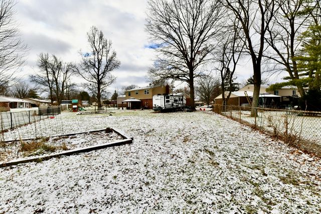 7613 Dawnwood Court, Indianapolis, IN 46227