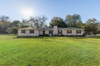 417 Herrington Rd., Petal, MS 39465