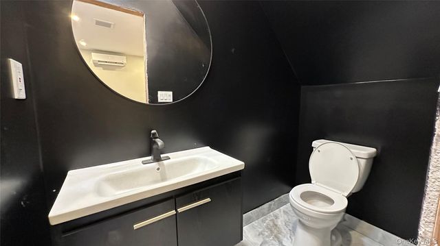 1521 E New York Avenue, Brooklyn, NY 11212