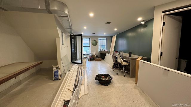 1521 E New York Avenue, Brooklyn, NY 11212