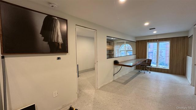 1521 E New York Avenue, Brooklyn, NY 11212