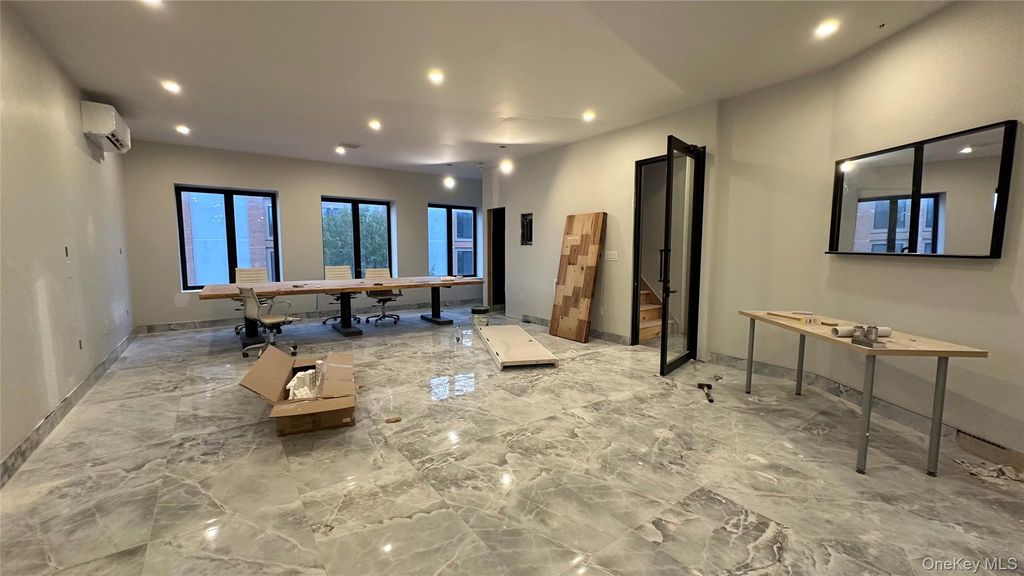 1521 E New York Avenue, Brooklyn, NY 11212