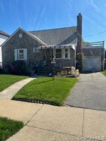 1210 Terrace Boulevard, New Hyde Park, NY 11040