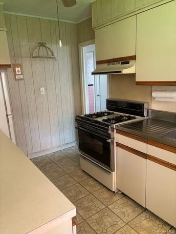 1210 Terrace Boulevard, New Hyde Park, NY 11040