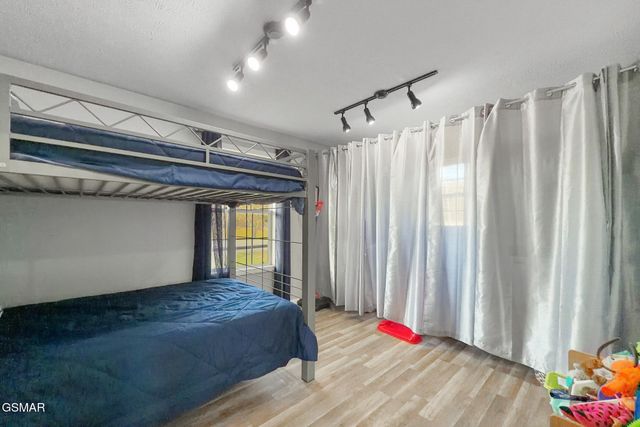 1033 Sunset View Road, Sevierville, TN 37876