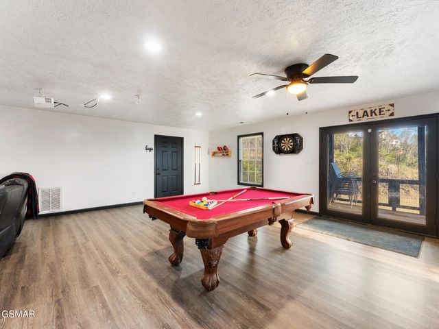 1033 Sunset View Road, Sevierville, TN 37876