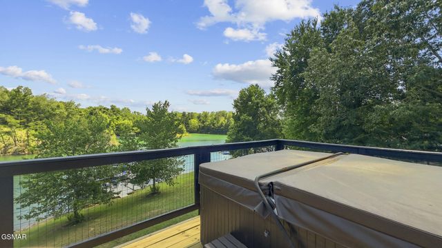 1033 Sunset View Road, Sevierville, TN 37876