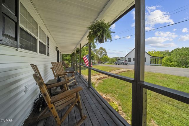 1033 Sunset View Road, Sevierville, TN 37876